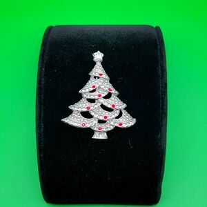 Vintage Avon Silver Tone Christmas Tree Brooch